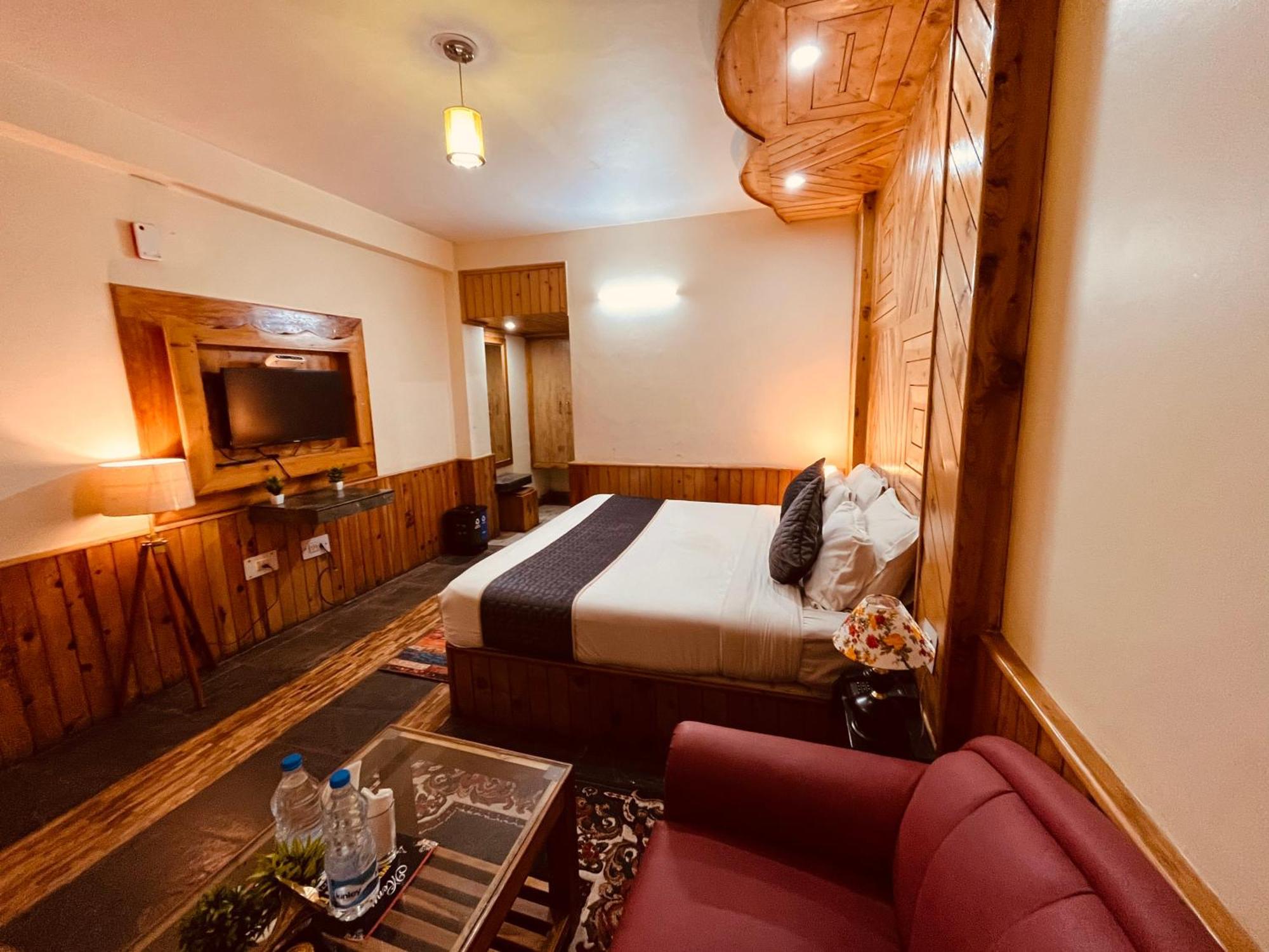 The Hollywood Vibes - #Riverview #Premium Rooms #Prime Location #Most Awarded #Parking #Top Rated #Open Terrace #Best Selling Hotel In Manali Экстерьер фото
